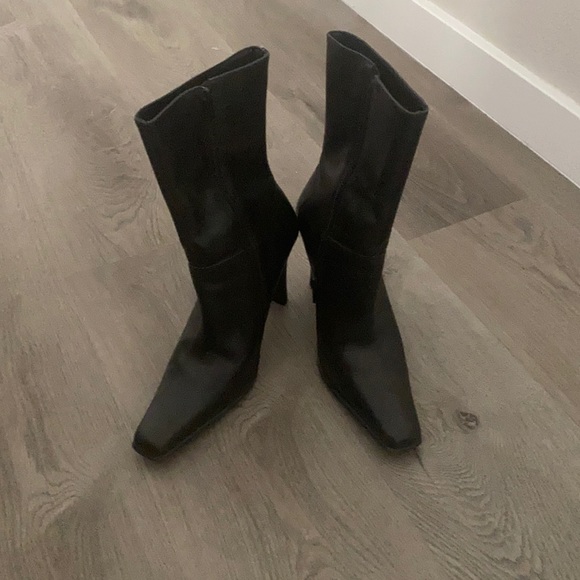 Steve Madden Shoes - Square toed length boots